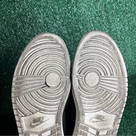 Size 10.5 - Air Jordan 1 Retro Low Swooshless Black - Picture 9 of 12